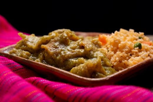 recipe image Chicharrón en salsa verde